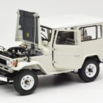 Toyota Land Cruiser FJ40 Van Baltas Kyosho 1:18 - image 2 of 8