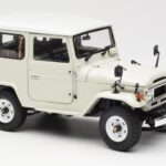 Toyota Land Cruiser FJ40 Van Baltas Kyosho 1:18 - image 6 of 8