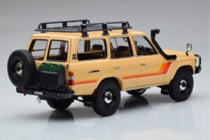 Toyota Land Cruiser 60 Smėlio Su Papildomais Dalimis Kyosho 1:18 08956XBE Metalas - nuotrauka 3 iš 12
