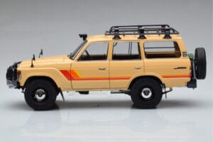 Toyota Land Cruiser 60 Smėlio Su Papildomais Dalimis Kyosho 1:18 08956XBE Metalas - nuotrauka 4 iš 12