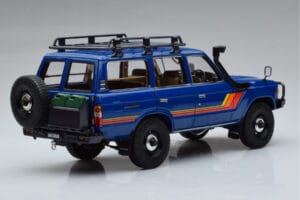 Toyota Land Cruiser 60 Mėlynas Su Papildomais Dalimis Kyosho 1:18 08956XBL Metalas - nuotrauka 3 iš 11