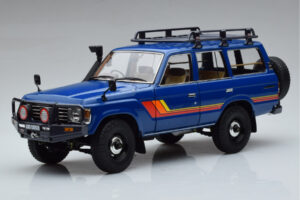 Toyota Land Cruiser 60 Mėlynas Su Papildomais Dalimis Kyosho 1:18