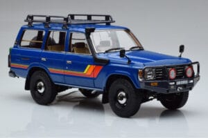 Toyota Land Cruiser 60 Mėlynas Su Papildomais Dalimis Kyosho 1:18 08956XBL Metalas - nuotrauka 5 iš 11