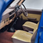 Toyota Land Cruiser 60 Mėlynas Su Papildomais Dalimis Kyosho 1:18 - image 10 of 11