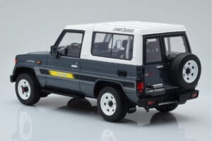 Toyota Land Cruiser LJ73 Pilkas Otto 1:18 OT437 Derva - nuotrauka 5 iš 6