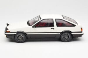 Toyota Sprinter Trueno AE86 Baltas Otto 1:18 OT444B Derva - nuotrauka 3 iš 6