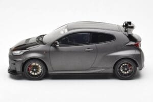 Toyota GR Yaris Circuit Package Juodas Otto 1:18 OT1046 Metalas - nuotrauka 3 iš 6