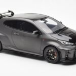 Toyota GR Yaris Circuit Package Juodas Otto 1:18 - image 4 of 6