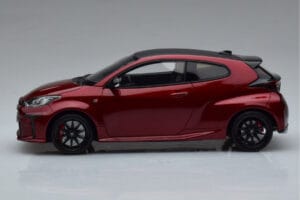 Toyota GR Yaris Raudonas Otto 1:18 OT1003 Derva - nuotrauka 3 iš 6