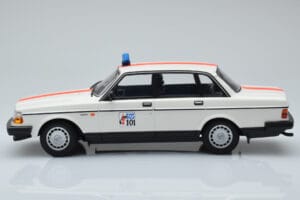 Volvo 240 GL Policija Belgija Minichamps 1:18 155171492 Metalas - nuotrauka 3 iš 6