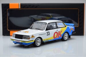 Volvo 240 Turbo Beckers #33 Andersson / Petersson / Linder ETCC Zolder 1985 IXO 1:18 18RMC105B Metalas - nuotrauka 6 iš 6