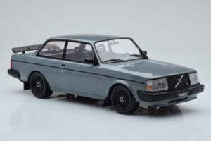 Volvo 240 Turbo Pilkas IXO 1:18 18CMC089 Metalas - nuotrauka 4 iš 6