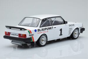Volvo 240 Turbo IPS Racing Blaupunkt #1 P. Stureson DTM Zolder 1986 IXO 1:18 18RMC106 Metalas - nuotrauka 2 iš 6
