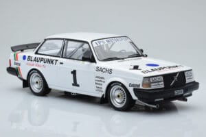 Volvo 240 Turbo IPS Racing Blaupunkt #1 P. Stureson DTM Zolder 1986 IXO 1:18 18RMC106 Metalas - nuotrauka 4 iš 6