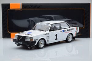Volvo 240 Turbo IPS Racing Blaupunkt #1 P. Stureson DTM Zolder 1986 IXO 1:18 18RMC106 Metalas - nuotrauka 6 iš 6