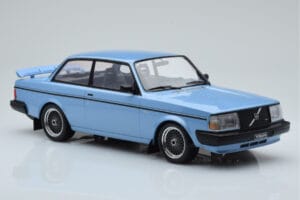 Volvo 240 Turbo Šviesiai Mėlynas IXO 1:18 18MCC090 Metalas - nuotrauka 4 iš 6