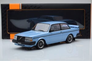 Volvo 240 Turbo Šviesiai Mėlynas IXO 1:18 18MCC090 Metalas - nuotrauka 6 iš 6