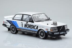 Volvo 240 Turbo Nordica #1 J. Cecotto / A. Olafsson ETCC Brno 1986 IXO 1:18 18RMC087 Metalas - nuotrauka 4 iš 6