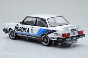 Volvo 240 Turbo Nordica #1 J. Cecotto / A. Olafsson ETCC Brno 1986 IXO 1:18 18RMC087 Metalas - nuotrauka 5 iš 6