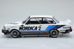 Volvo 240 Turbo Nordica #2 U. Granberg / T. Lindstrom ETCC Brno 1986 IXO 1:18 18RMC088 Metalas - nuotrauka 3 iš 6