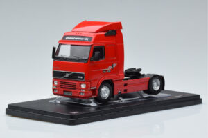 Volvo FH12 Raudonas IXO 1:43 TR123