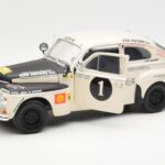 Volvo PV 544 Rally Revell 1:18 - image 2 of 8