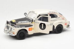 Volvo PV 544 Rally Revell 1:18 8922 Metalas - nuotrauka 2 iš 8