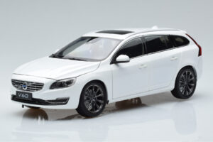 Volvo V60 D3 Crystal Baltas FAW 1:18
