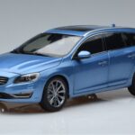 Volvo V60 D3 Power Mėlynas FAW 1:18 9430839 Metalas