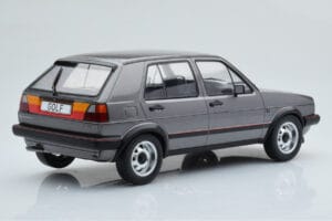 Volkswagen Golf GTI Mk2 Pilkas MCG 1:18 MCG18390 Metalas - nuotrauka 2 iš 6