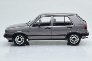 Volkswagen Golf GTI Mk2 Pilkas MCG 1:18 MCG18390 Metalas - nuotrauka 3 iš 6