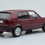 Volkswagen Golf GTI Mk2 Raudonas MCG 1:18 - image 2 of 6