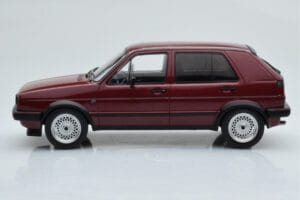 Volkswagen Golf GTI Mk2 Raudonas MCG 1:18 MCG18391 Metalas - nuotrauka 3 iš 6