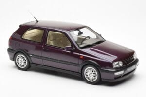 Volkswagen Golf Mk3 VR6 Syncro Tamsiai Violetinis Perlas Otto 1:18 OT1052 Derva - nuotrauka 4 iš 6