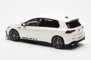 Volkswagen Golf GTI Mk8 Clubsport Baltas Otto 1:18 OT986 Derva - nuotrauka 5 iš 6