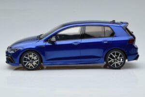 Volkswagen Golf Mk8 R Mėlynas Otto 1:18 OT413 Derva - nuotrauka 3 iš 6