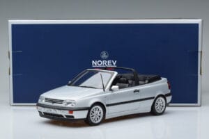 Volkswagen Golf Mk3 Kabrioletas Sidabrinis Norev 1:18 188468 Metalas - nuotrauka 6 iš 6