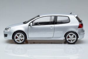 Volkswagen Golf GTI Mk5 Pirelli Edition Sidabrinis Norev 1:18 188425 Metalas - nuotrauka 4 iš 7