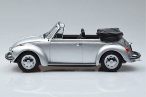 Volkswagen Beetle 1303 Kabrioletas Sidabrinis Norev 1:18 188530 Metalas - nuotrauka 3 iš 6