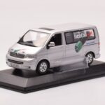 Volkswagen Multivan T5 Sidabrinis Heli Coil Edition Minichamps 1:43 - image 2 of 4