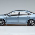 Volkswagen Passat B8 Mėlynas FAW 1:18 ZVF000003A Metalas - image 4 of 7