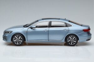 Volkswagen Passat B8 Mėlynas FAW 1:18 ZVF000003A Metalas - nuotrauka 4 iš 7