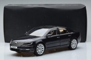 Volkswagen Phaeton V6 Mazeppa Pilkas Kyosho 1:18 08831MBK Metalas - nuotrauka 9 iš 9
