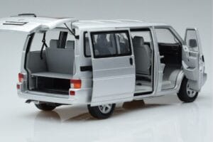 Volkswagen T4b Transporter Caravelle Minibus Schuco 1:18 450041500 Metalas - nuotrauka 2 iš 8