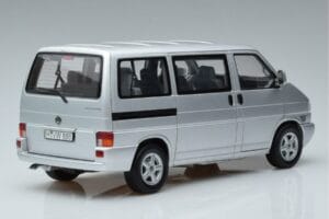 Volkswagen T4b Transporter Caravelle Minibus Schuco 1:18 450041500 Metalas - nuotrauka 3 iš 8
