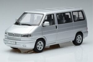 Volkswagen T4b Transporter Caravelle Minibus Schuco 1:18 450041500 Metalas