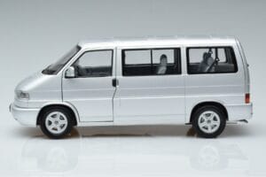 Volkswagen T4b Transporter Caravelle Minibus Schuco 1:18 450041500 Metalas - nuotrauka 5 iš 8