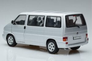 Volkswagen T4b Transporter Caravelle Minibus Schuco 1:18 450041500 Metalas - nuotrauka 7 iš 8