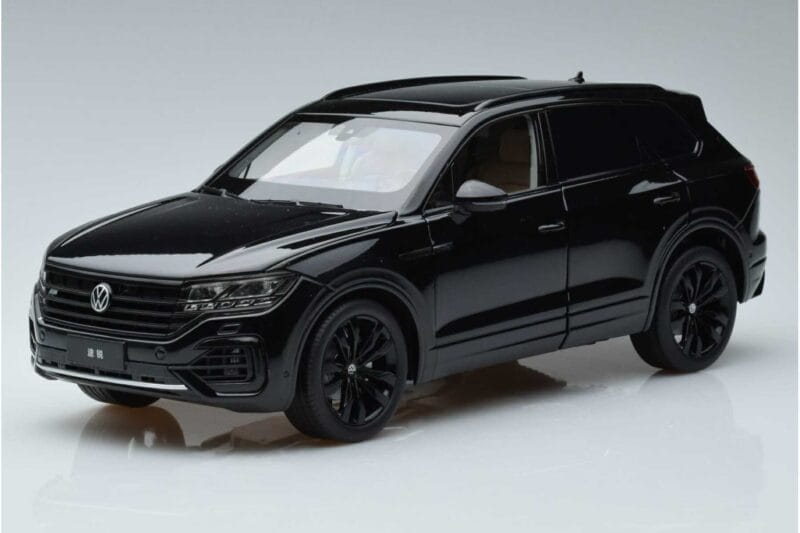 Volkswagen Touareg CR Juodas FAW 1:18 LTC761021BLA Metalas
