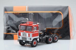 White 7400 Raudonas Sidabrinis IXO 1:43 TR170 Metalas - nuotrauka 5 iš 5